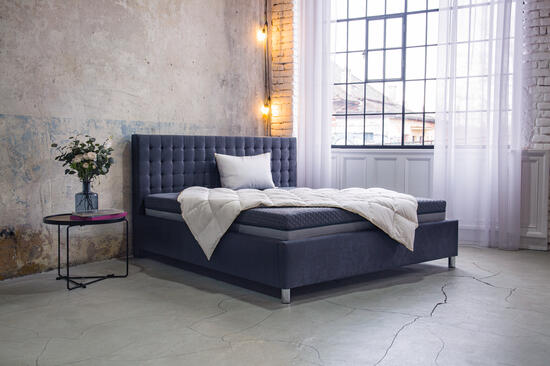 spirit_postel_stratford_prikryvka_polstar_husi_peri_02